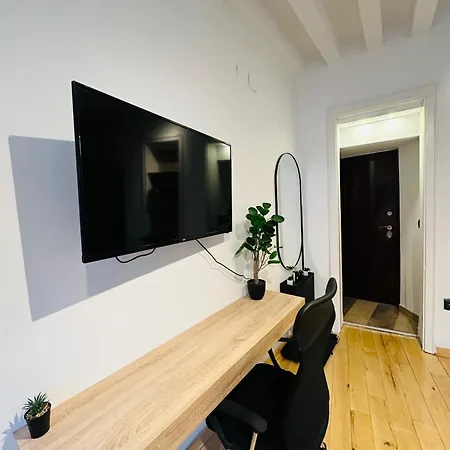 & Elegant 531 Apartment Belgrade
